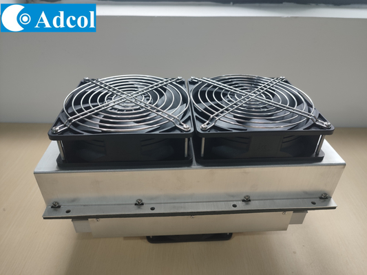 Zestaw chłodnicy termoelektrycznej powietrze-powietrze ATA250-24VDC do kiosków i wyświetlaczy zewnętrznych/wewnętrznych oraz lodówek spożywczych/konsumenckich